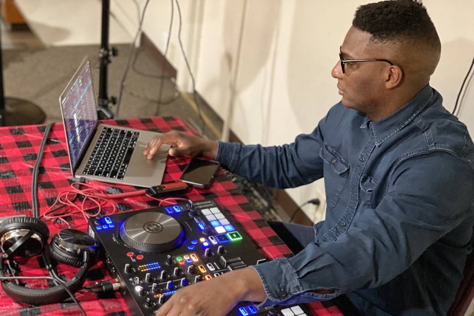 Music by Duddie