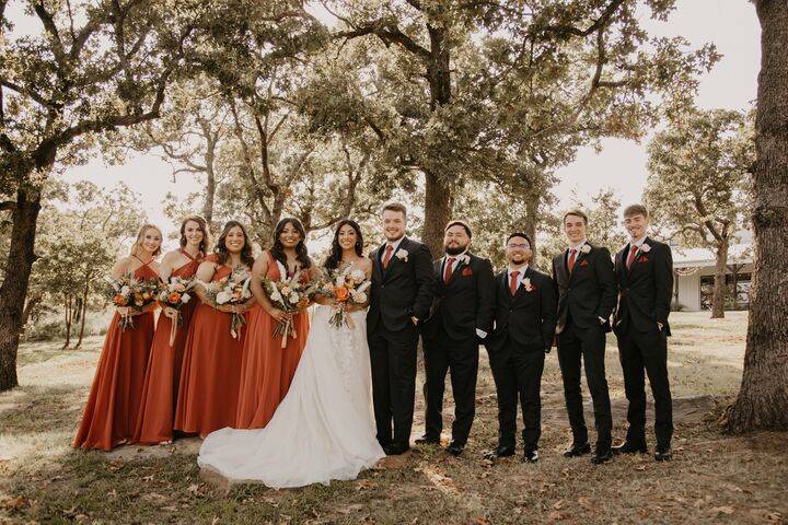 Wedding party florals. By Lore