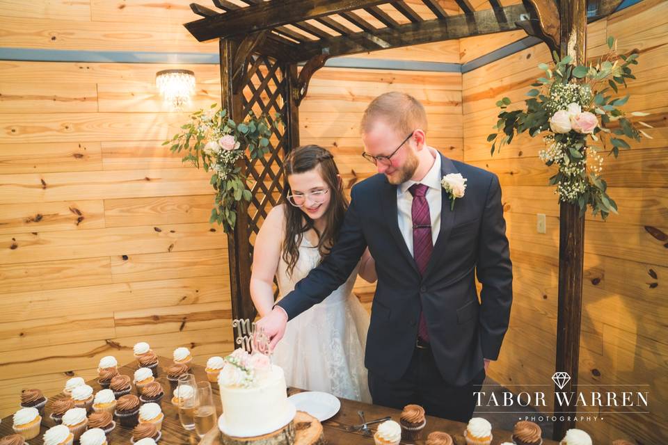 By Tabor Warren Photography