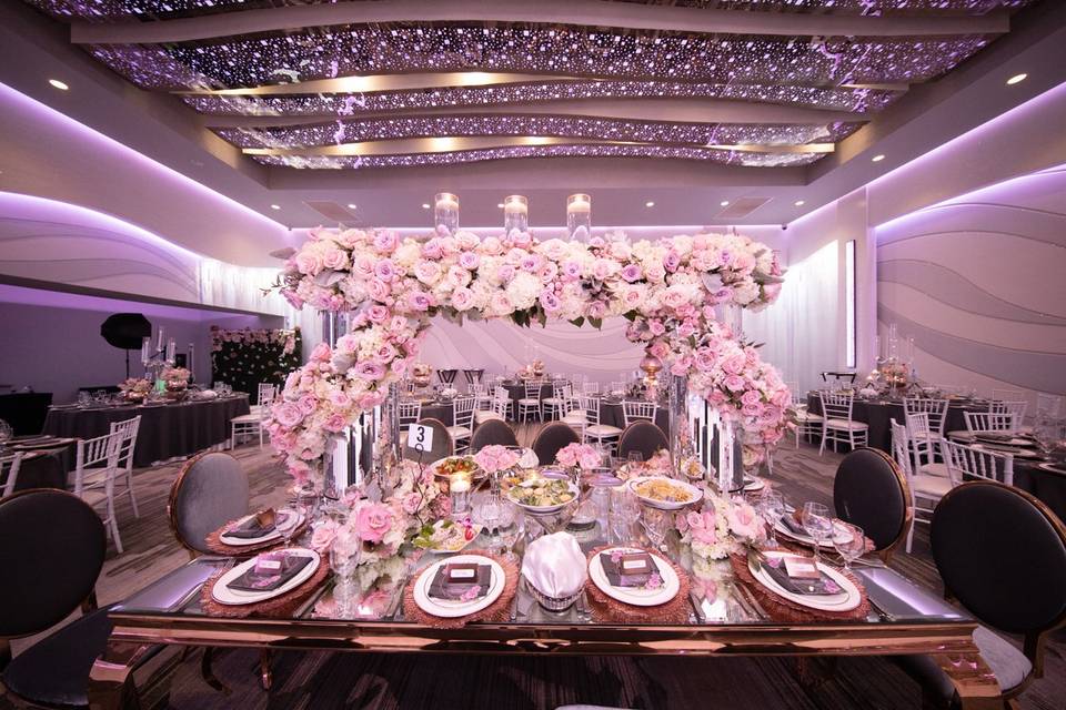 Family/Bridal Party Table