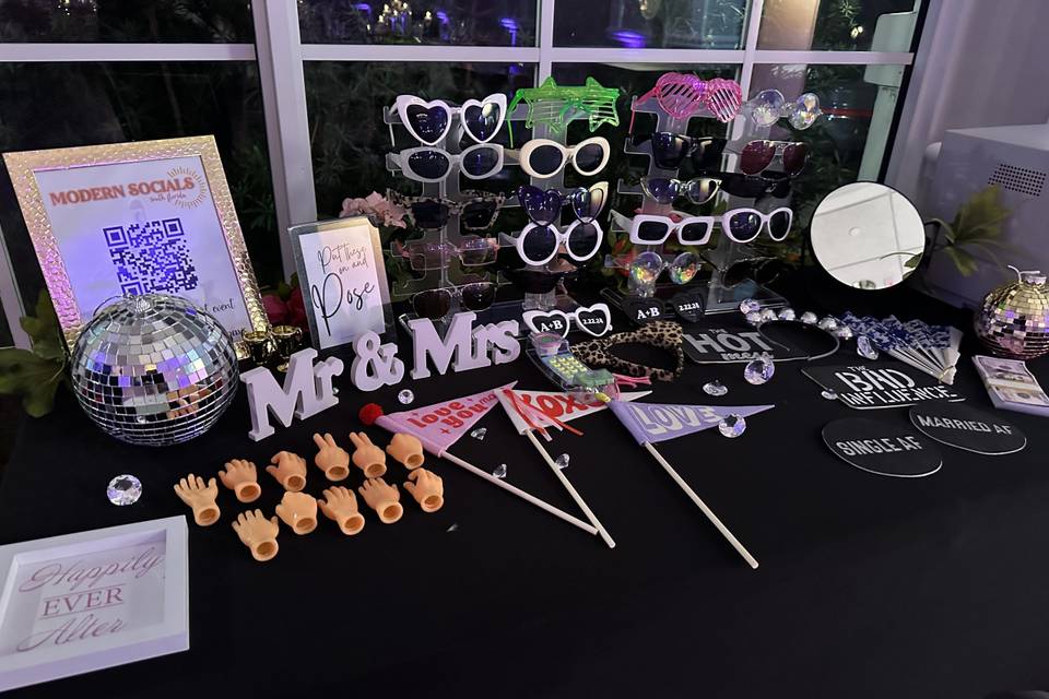 Props Table