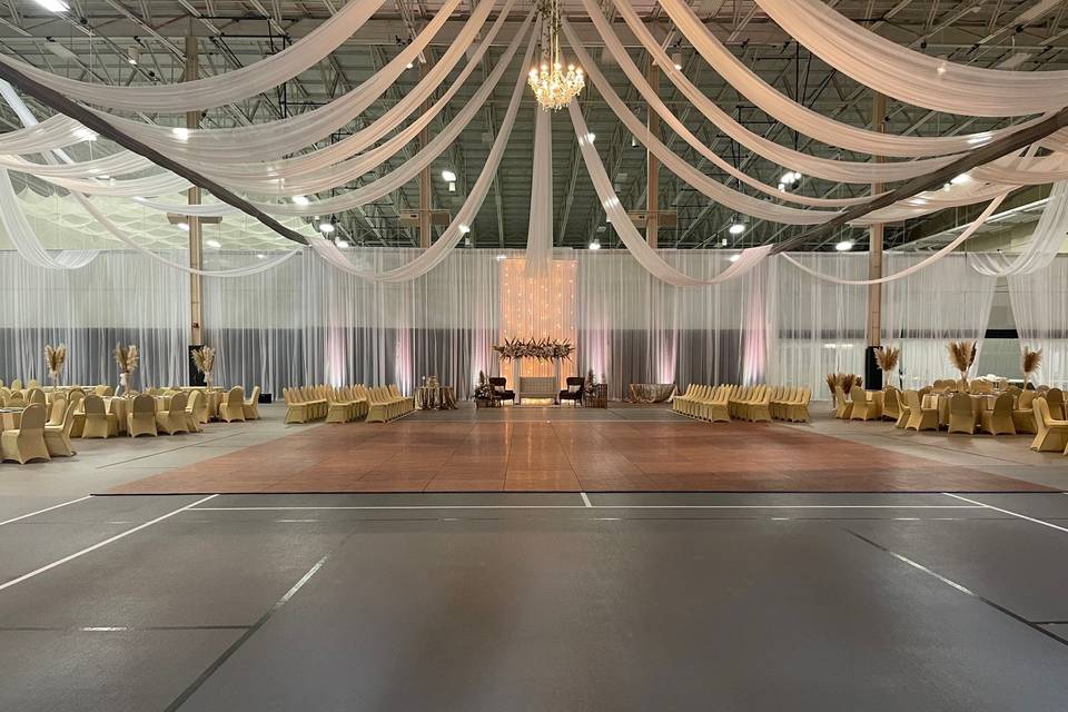 Fieldhouse Wedding Dance