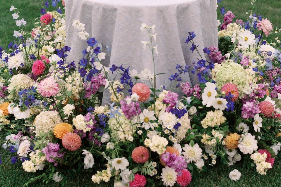 Cake table