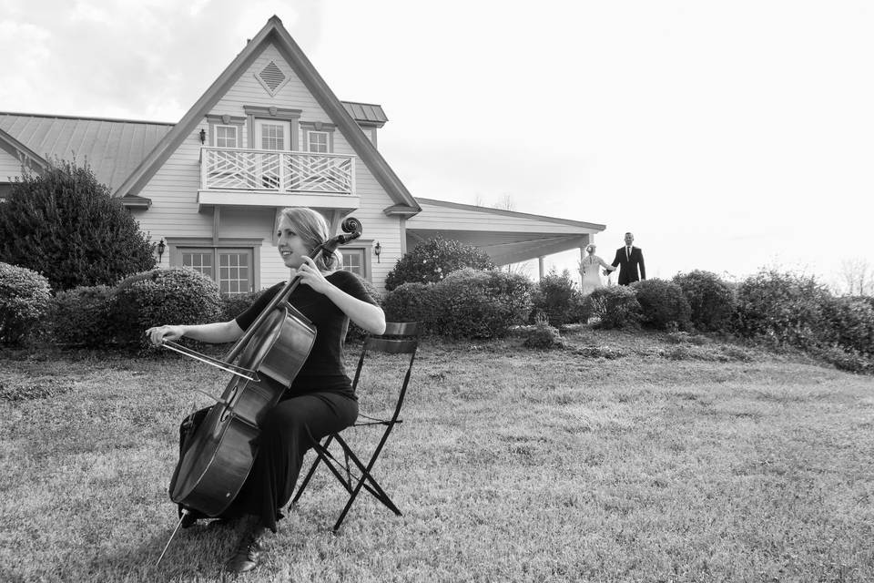 Victoria Olmer Cellist