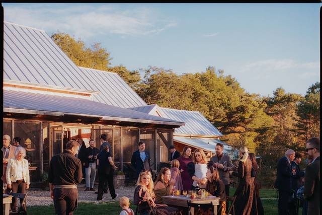 Tops'l Farm Wedding Day