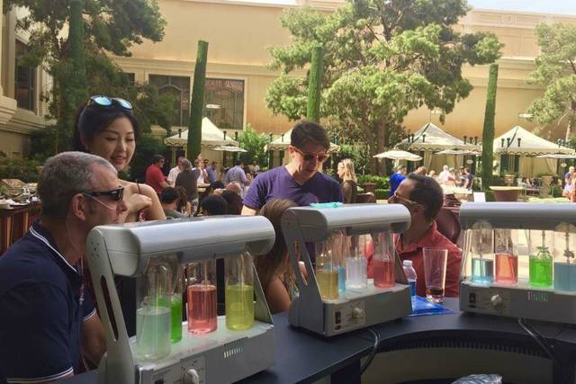 Oxygen carousels for guests
