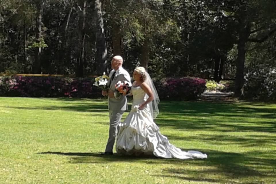 Music outdoor wedding ceremony  at Eden Gardens