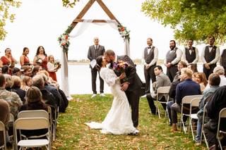 Lake Elsie Wedding Barn