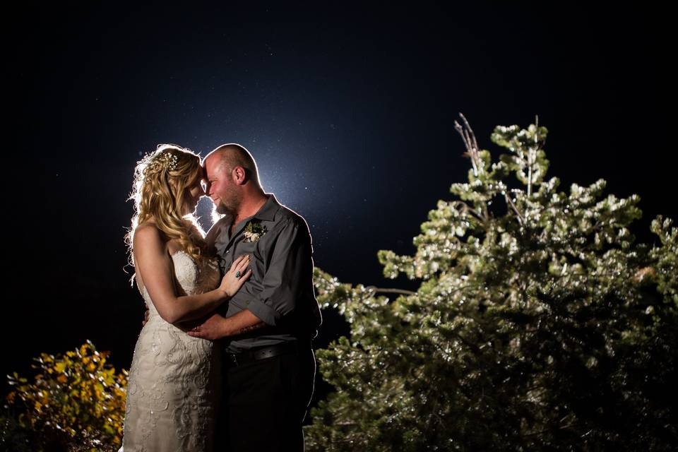 Valerie michelle photography. Baltimore maryland wedding photographer. Bride and groom night portraits at a destination wedding in colorado.