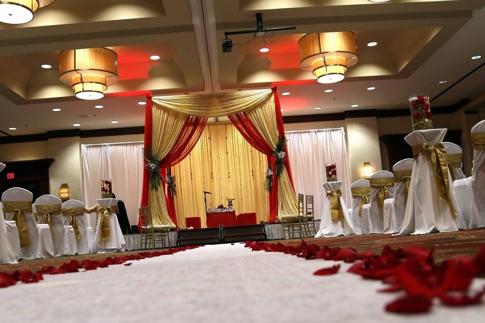 West Des Moines Marriott - Venue - West Des Moines, IA - WeddingWire