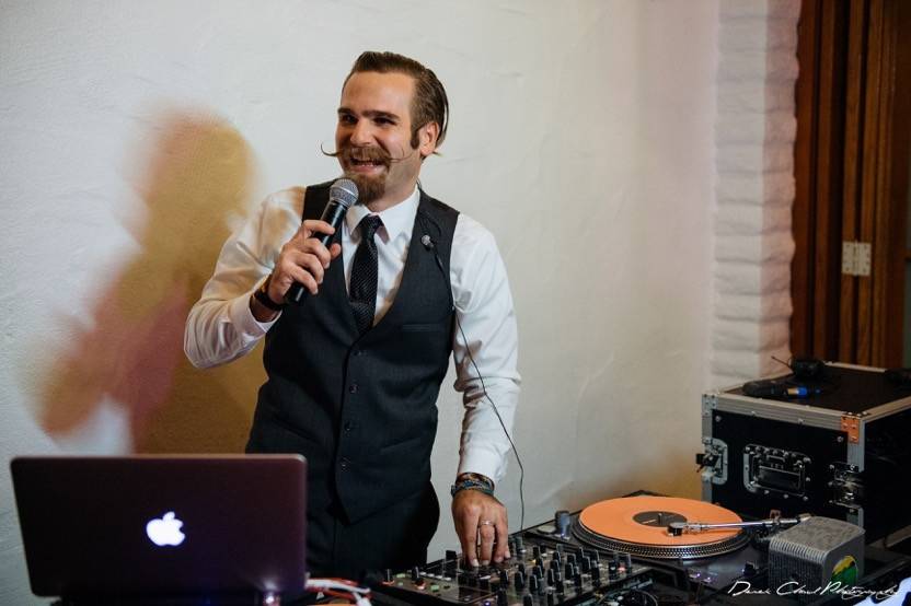 Wedding DJ