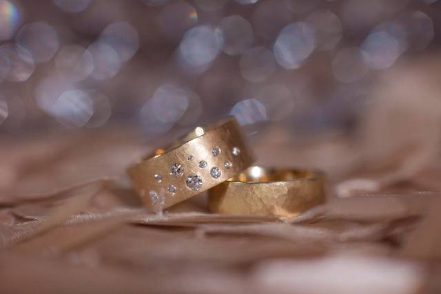 Wedding Band Details