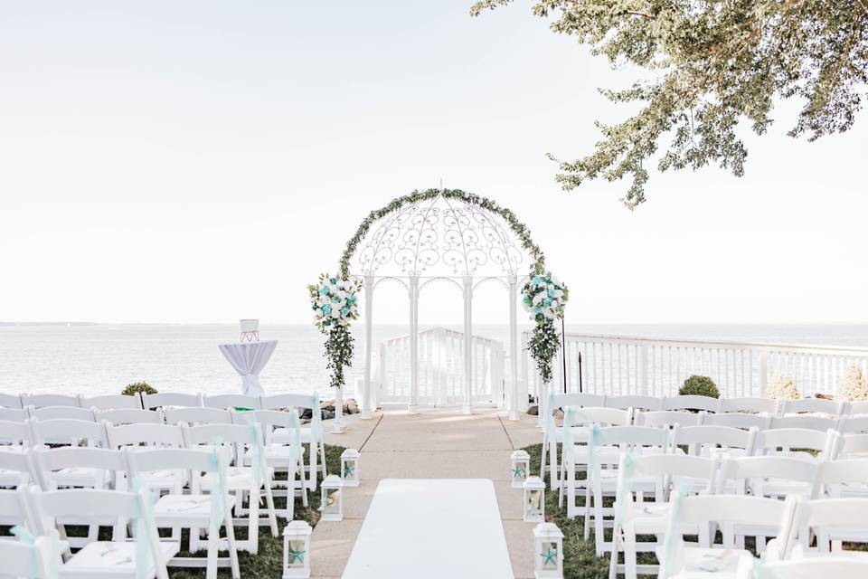 Floral arch