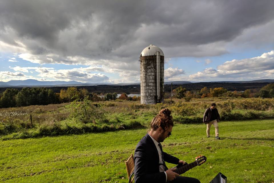 Farm Guitarist!