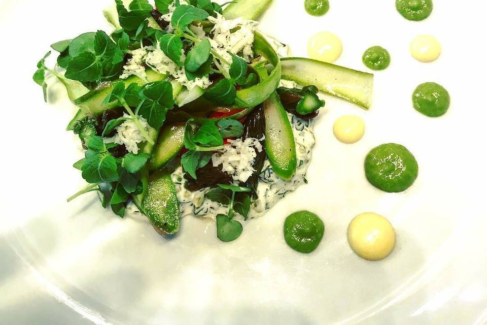 Asparagus salad