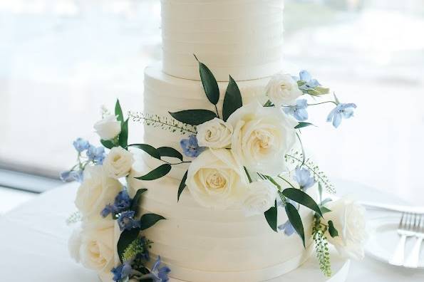 Blue & White Cake Flowers