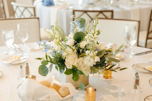 Classic Low Centerpiece