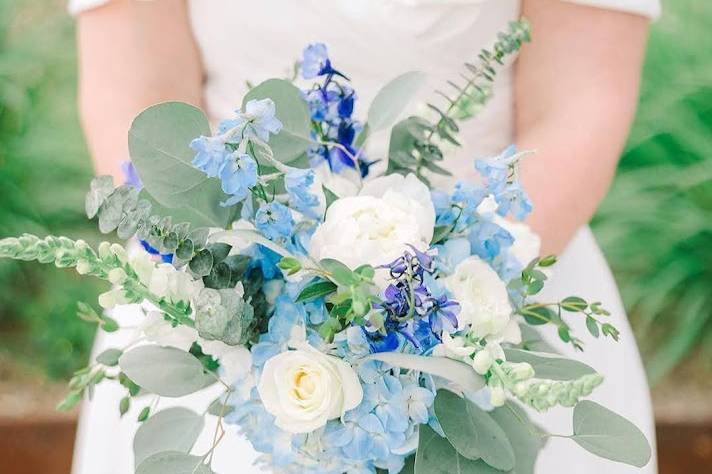 Blue & White Bouquet