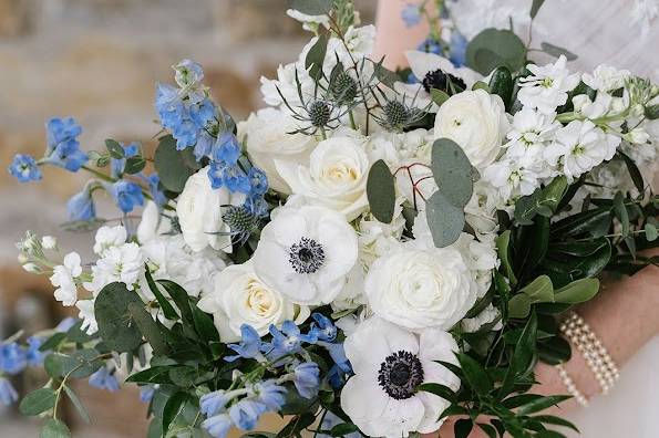 Blue &  White Panda Bouquet