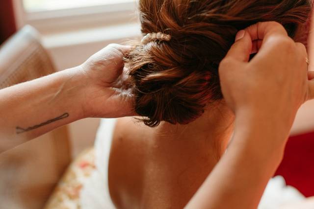 Textured low bun
