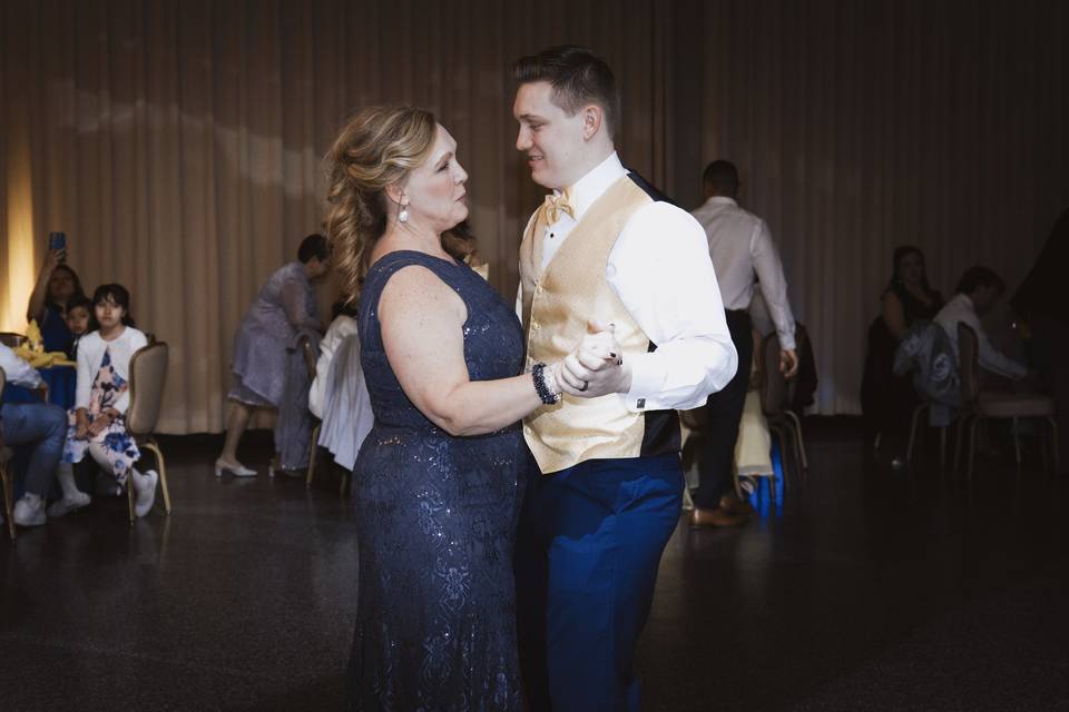 Mother/Son Dance