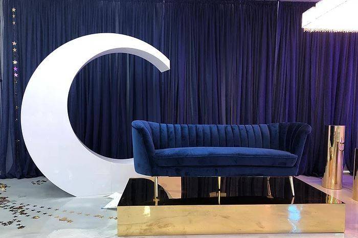 Midnight blue lounge furniture