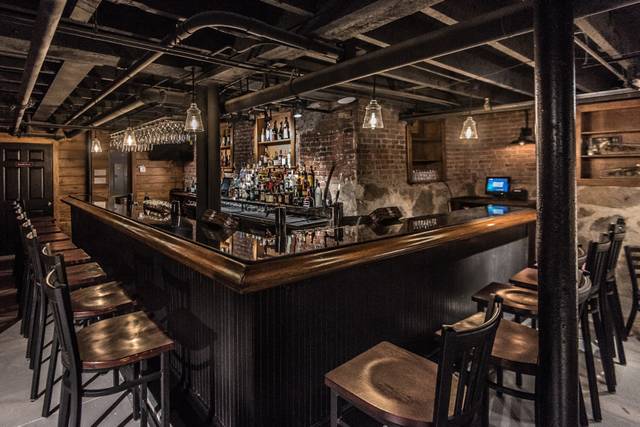 Glen Cove interior