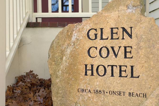 Glen Cove Hotel