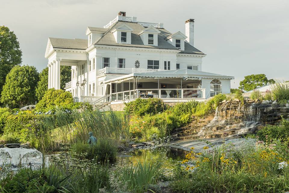 Balcony overlooking the hill