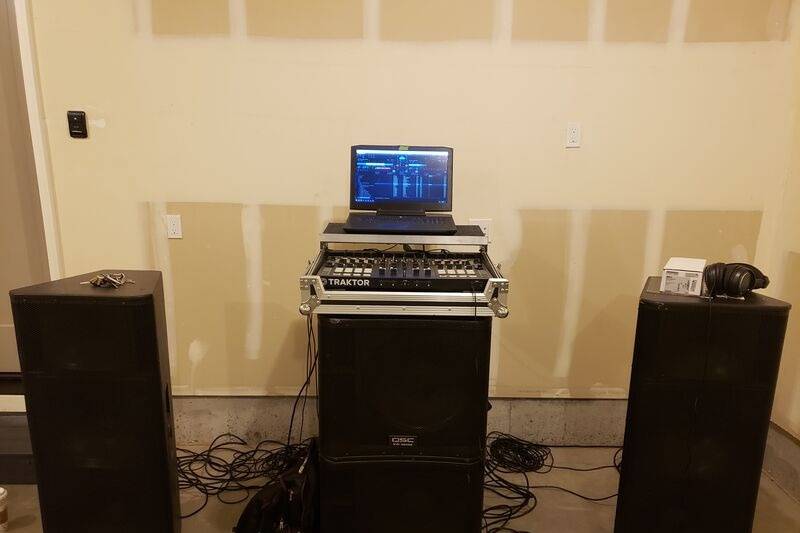 Speaker set up