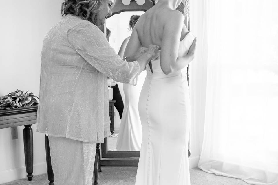 Bride & MOB Getting Ready