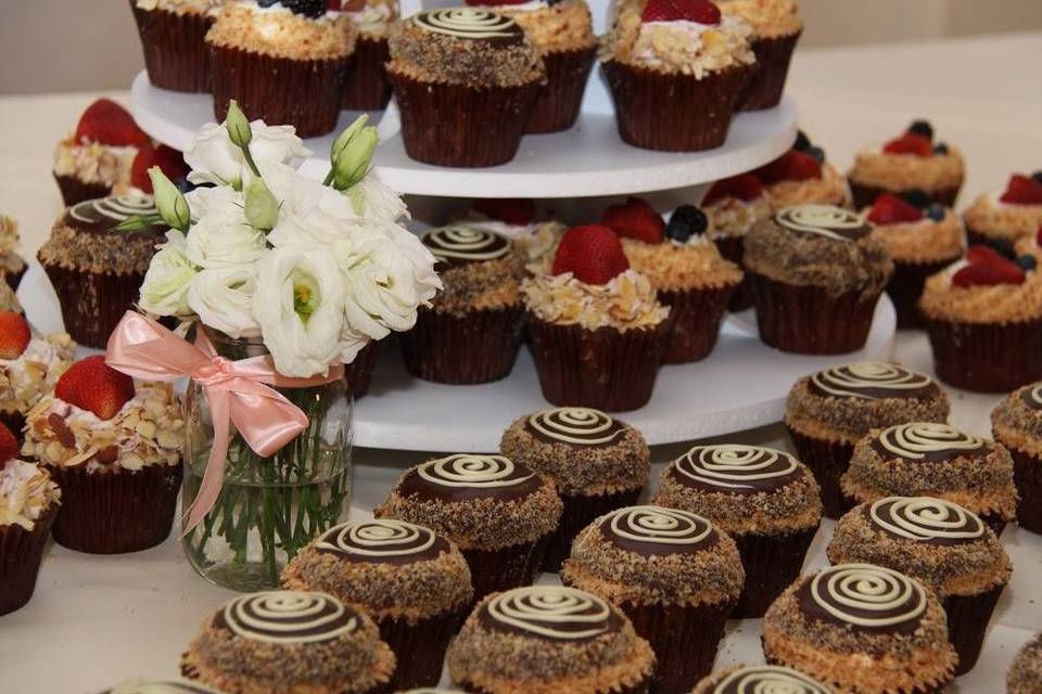 Desserts/Cake Table