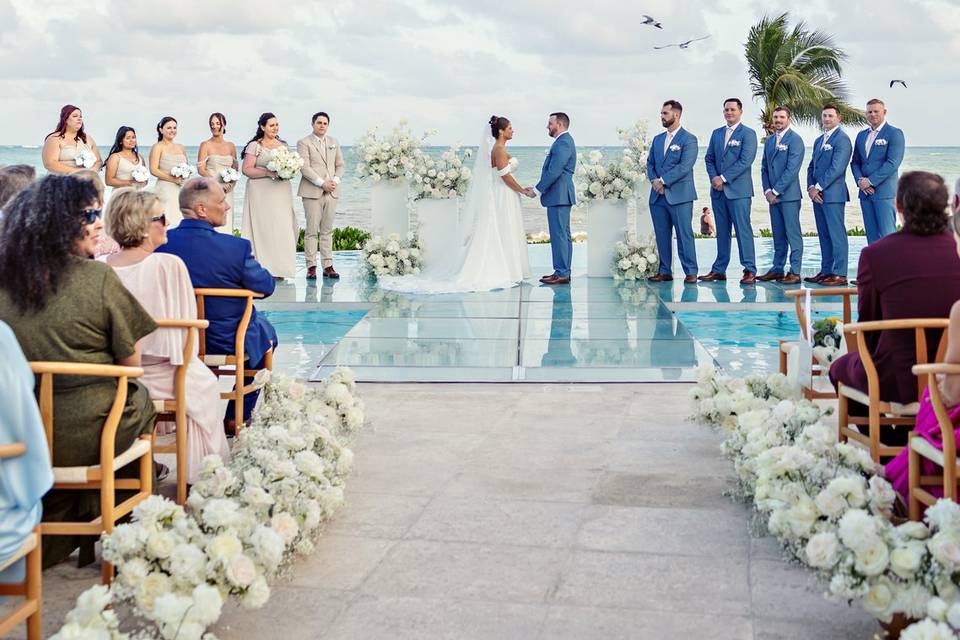 Quetzal Wedding Photo Cancun