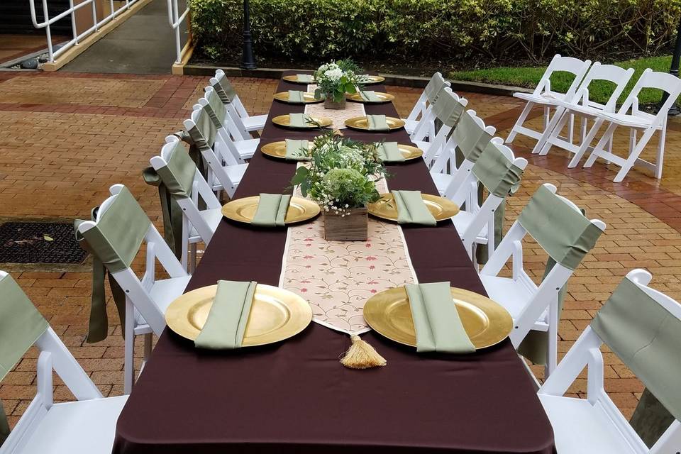 Outdoor table setup