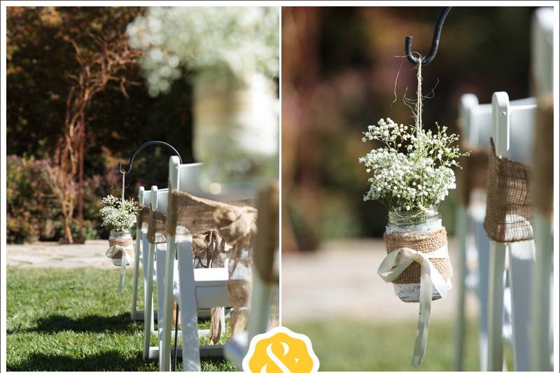 Mason Jars filled with Baby's Breath
Curly Willow Arch
A Floral Affair, Matt & Jentry Photography