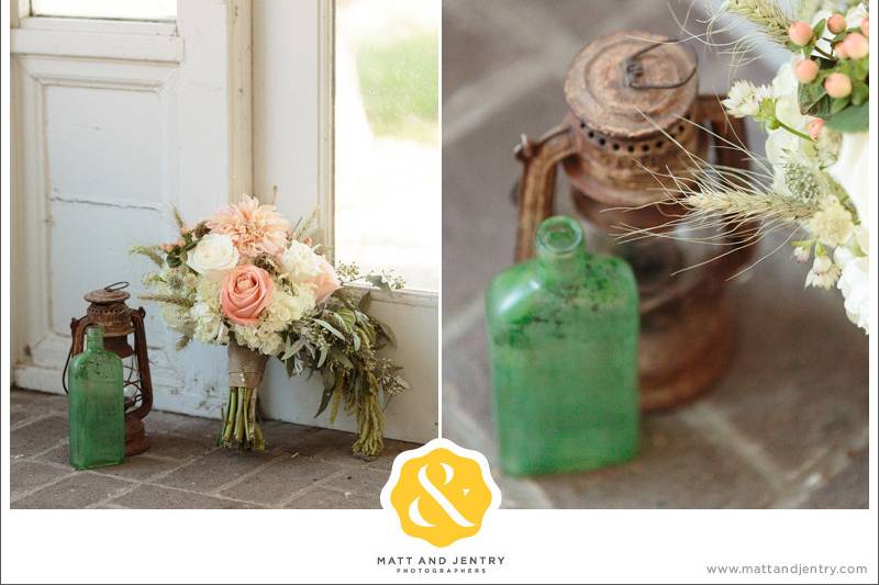 Bridal Bouquet of Café au Lait Dahlia, Dusty Miller, Roses, Scabiosa Pod, Hypericum Berry, Wheat, Seeded Eucalyptus, and Hanging Amaranthus
A Floral Affair, Matt & Jentry Photography