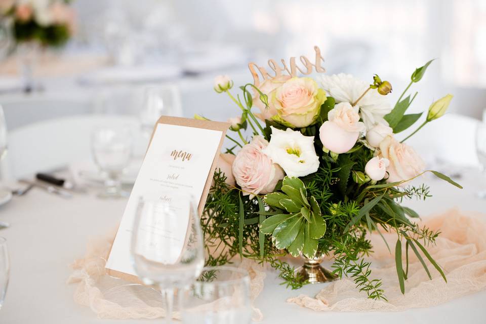 Compote Centerpiece
Floral by A Floral Affair
Photo by Harmony Hilderbrand Photography