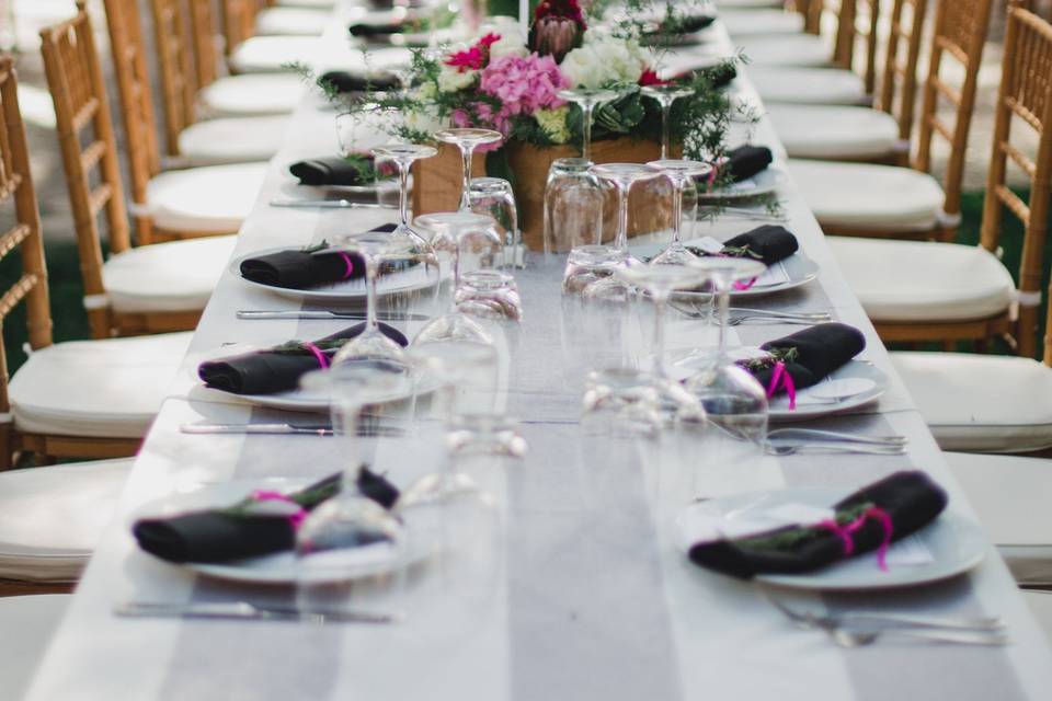 Reception Hanging Shelf
Floral by A Floral Affair
Photo by AnnaMae Photo