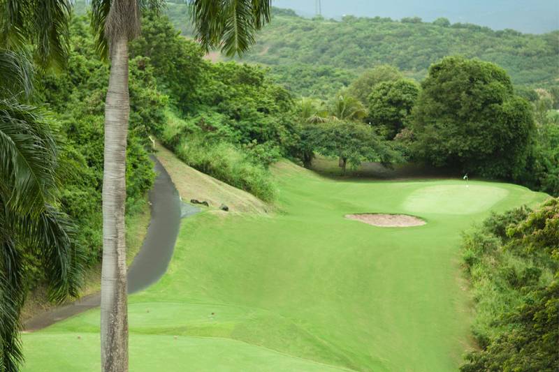 El Conquistador Resort 	<br>	Uniquely nestled on a cliff overlooking the Atlantic Ocean and the Caribbean Sea, the resorts offer world-class luxury and service.