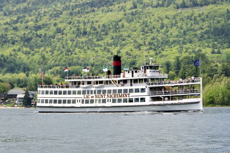 Lake George Boat Weddings