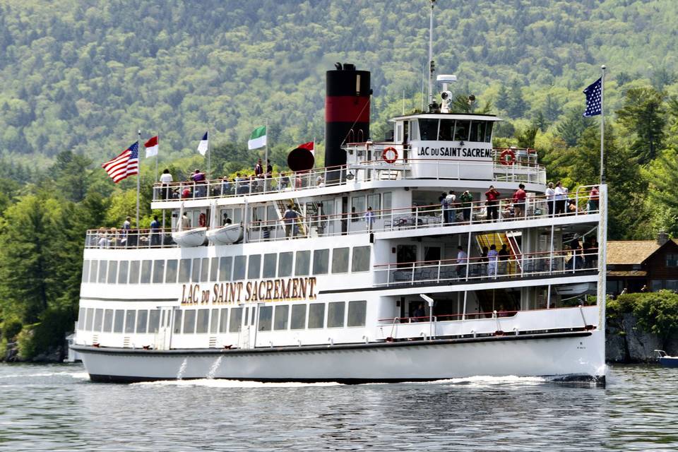 Lake George Boat Weddings