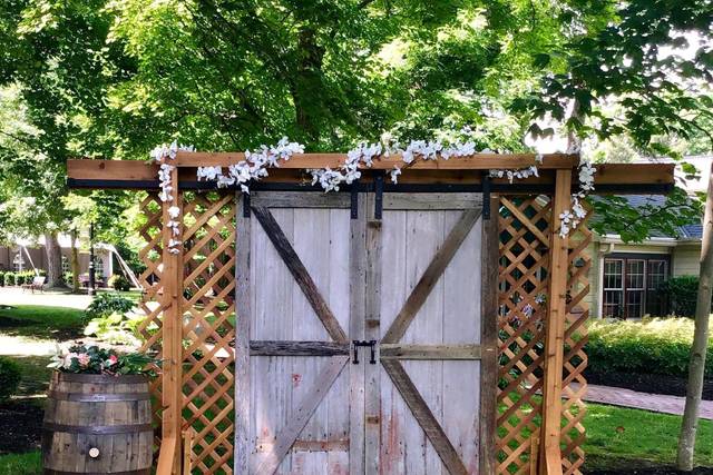 Wooden ceremony arch