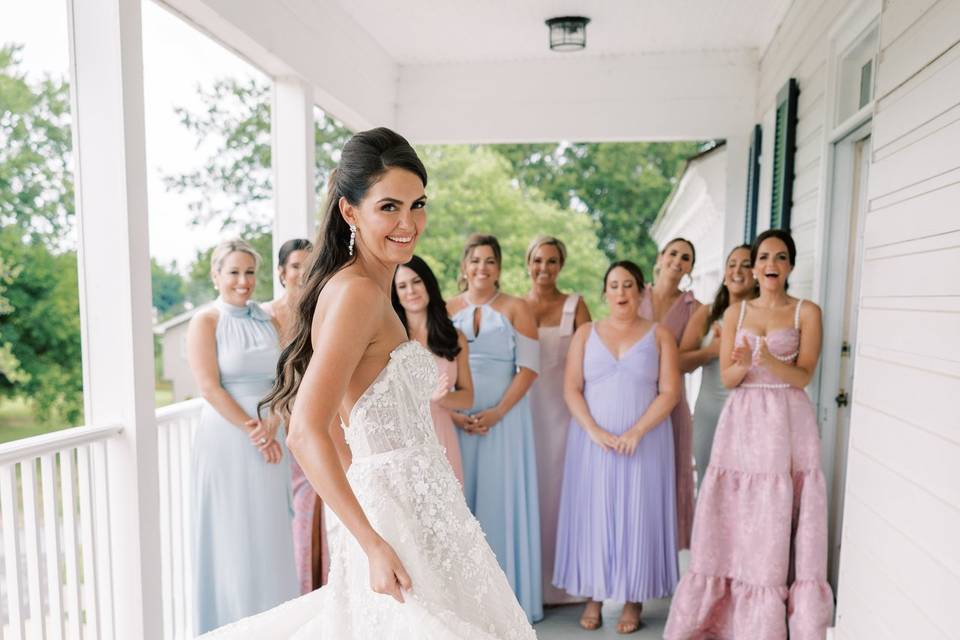 Jackie with her bridesmaids