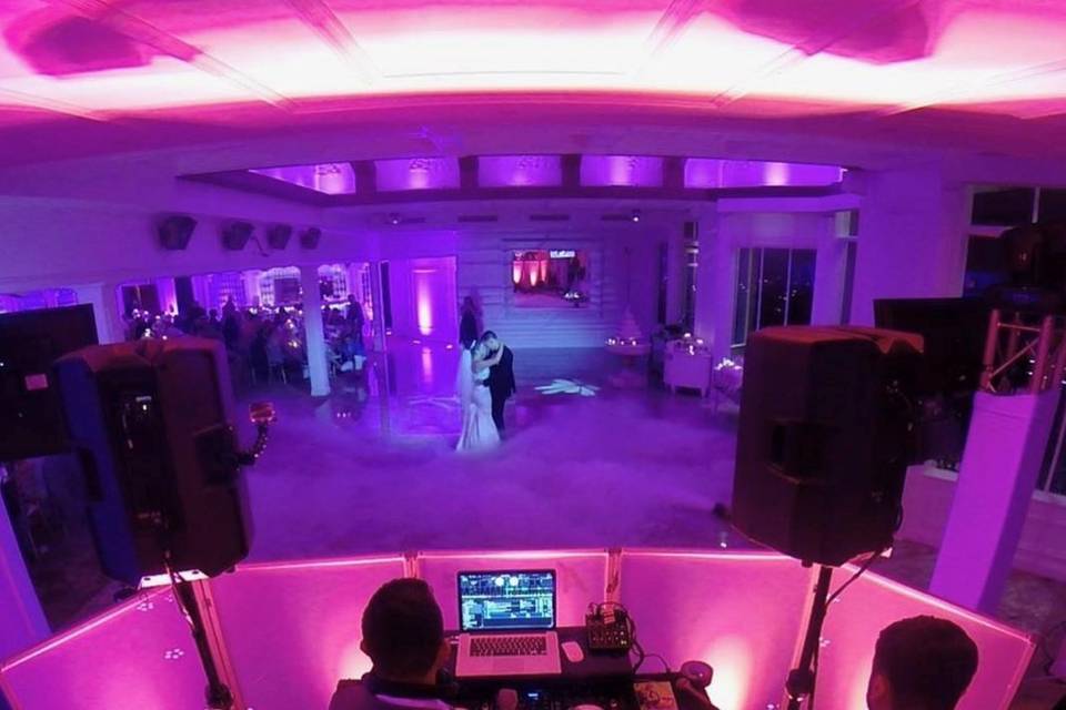 1st Dance on the Clouds!