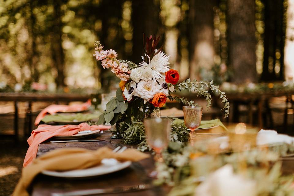 Rustic table setting