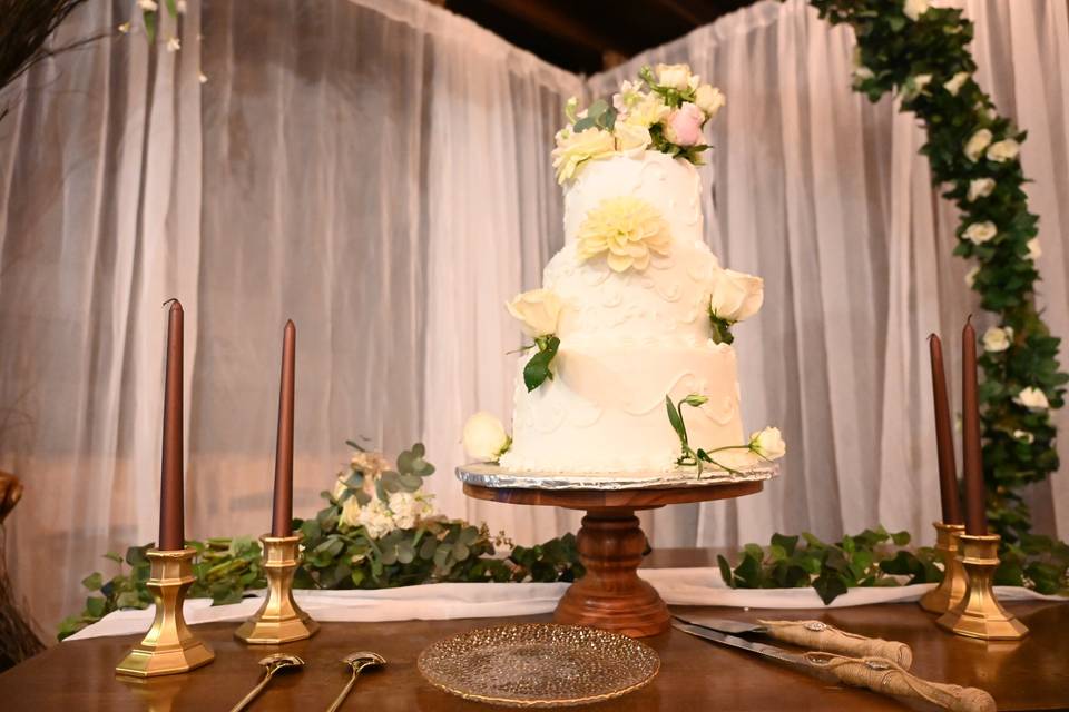 Cake table