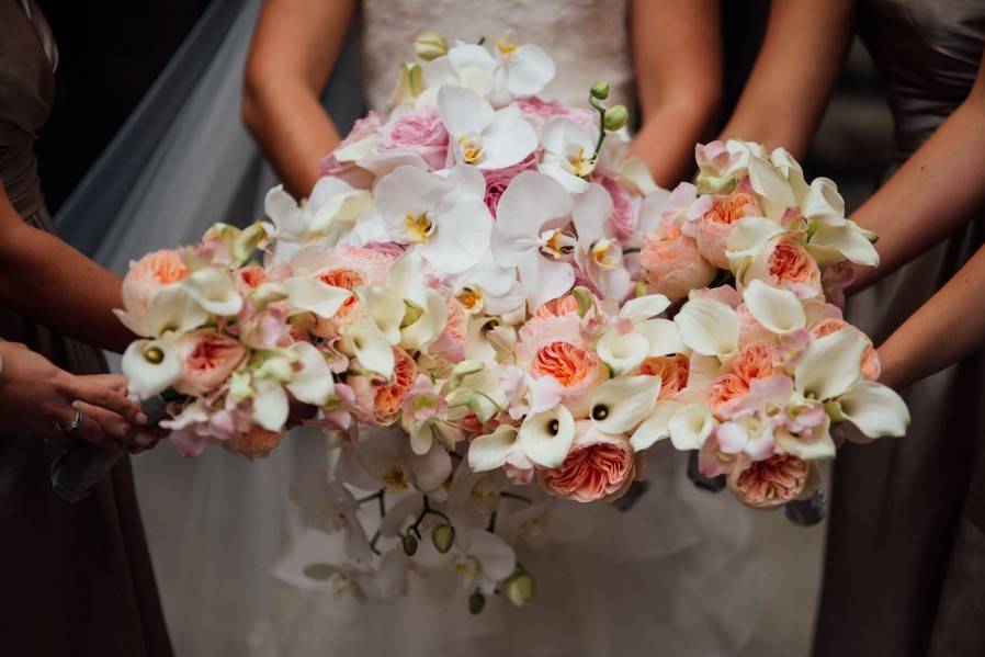 Wedding party flowers