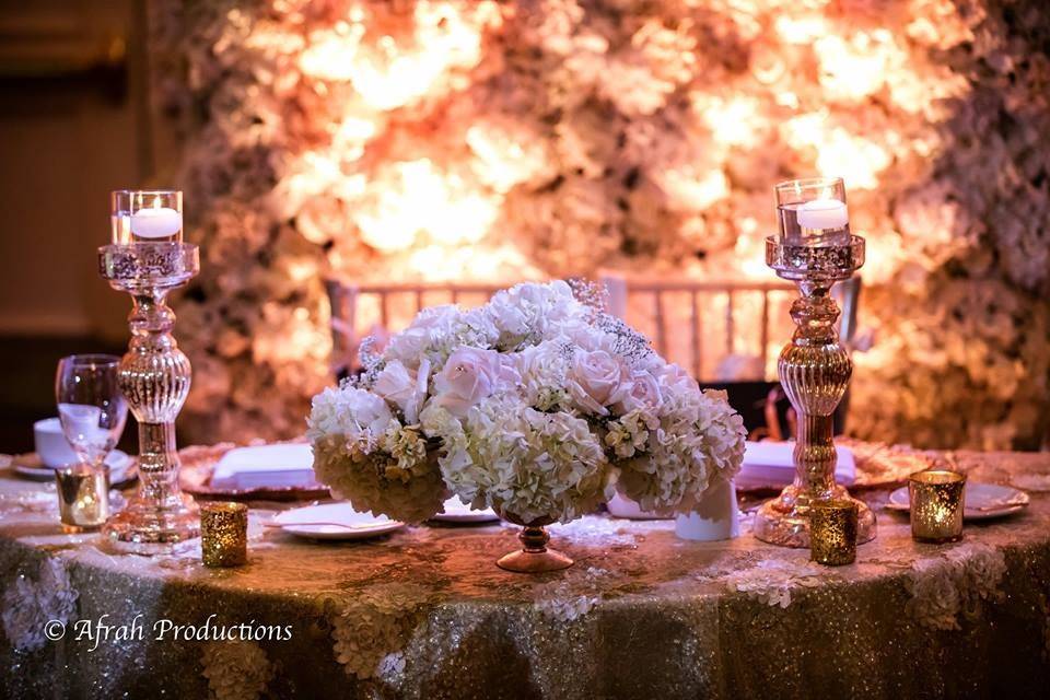 Flower wall decor Grand Hyatt