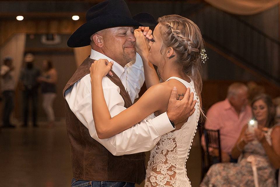 Father/daughter dance