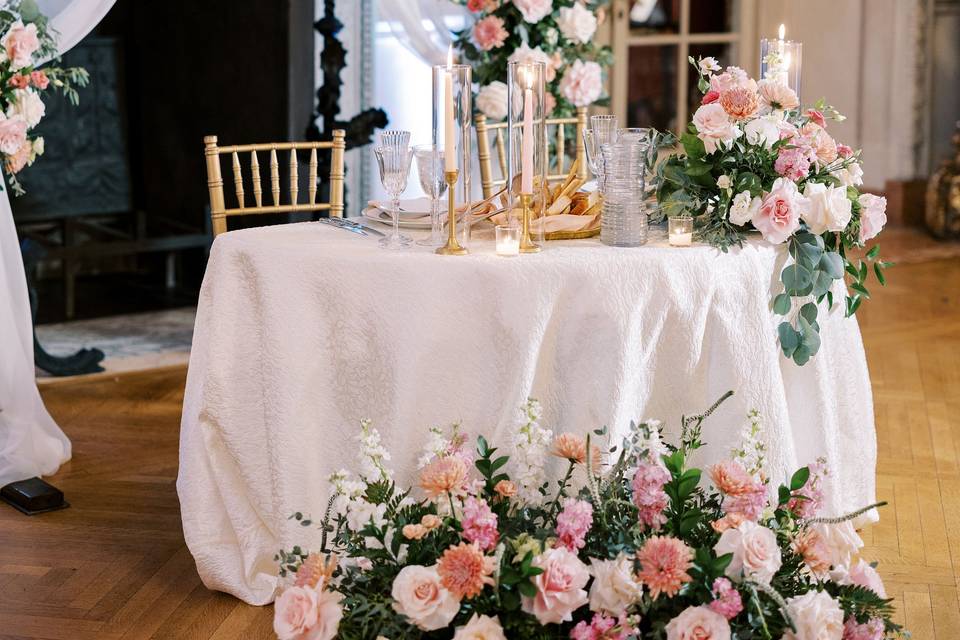 Sweetheart Table